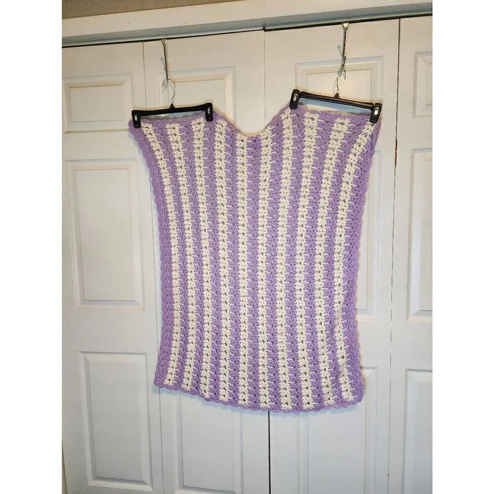 White and Purple Banket